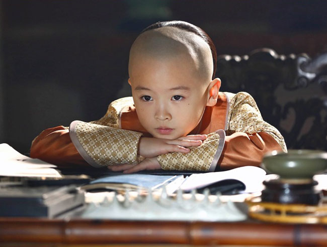 武泽锦熙的父母叫什么 父亲是武威吗亲生父母照片全家福被热搜