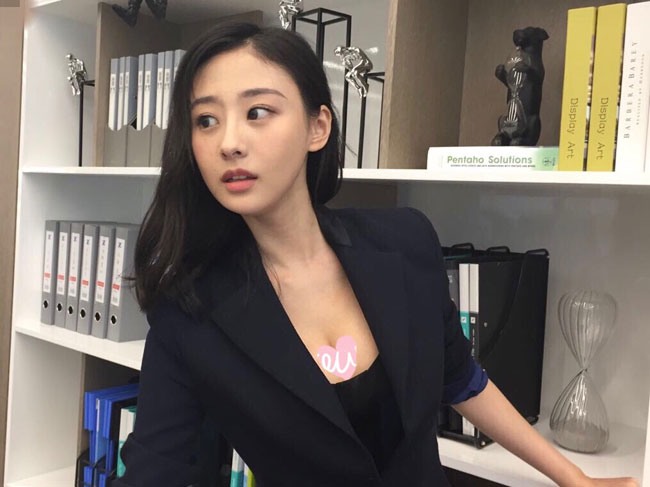 关雪盈什么罩杯胸真的假的 八卦男朋友是谁个人资料介绍