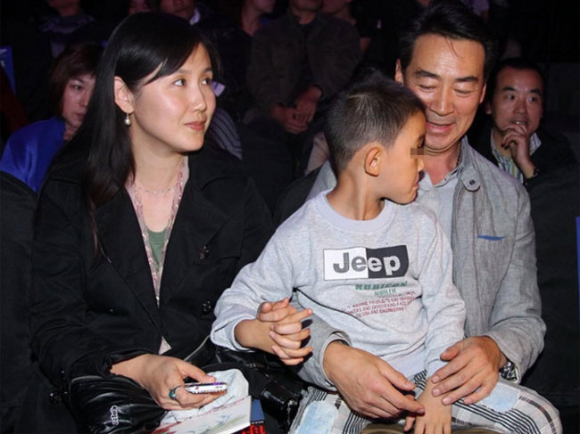 老戏骨寇振海几个孩子 现任老婆李婷个人资料简历照片被深扒
