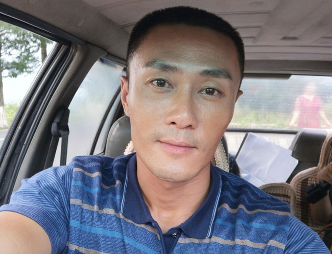 章贺郭柯宇婚纱照_郭柯宇章贺