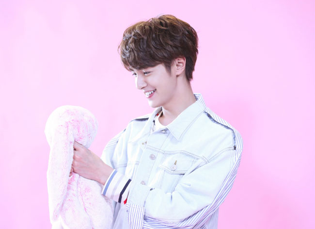 官鸿为什么叫陈官鸿 他是台湾哪里人毕业于哪所大学被扒