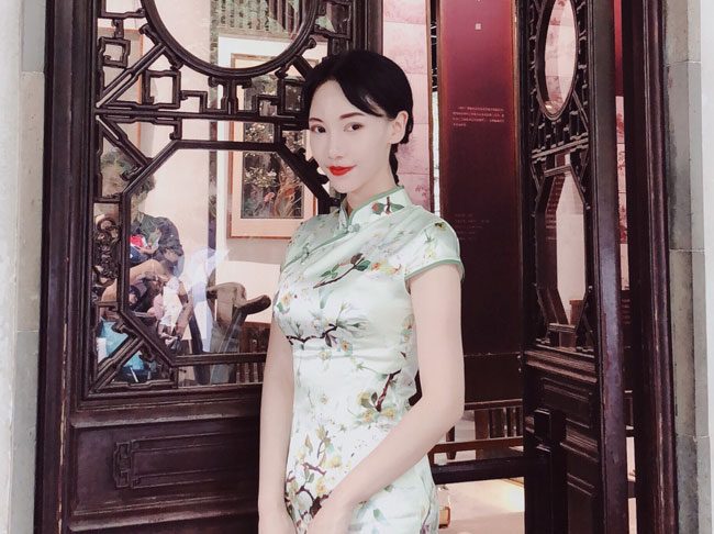 歌手贺敬轩个人资料照片 95后新晋女歌手被大家称赞元气才女