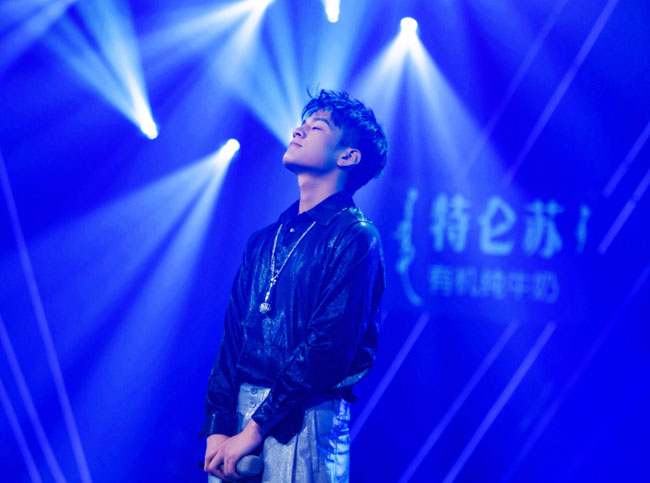 石凯湖南哪里人是哪个学校的 声入人心石凯个人资料简介