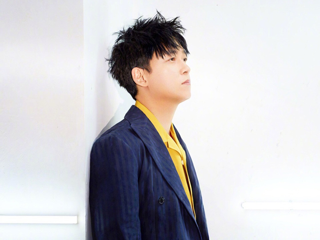 潘粤明老婆现任叫什么名字 曾经被情所伤感情生活至今成谜