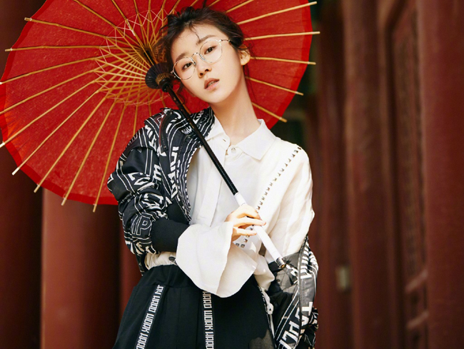 宋伊人如何考上北大研究生的 90后气质小花原来竟是一名学霸