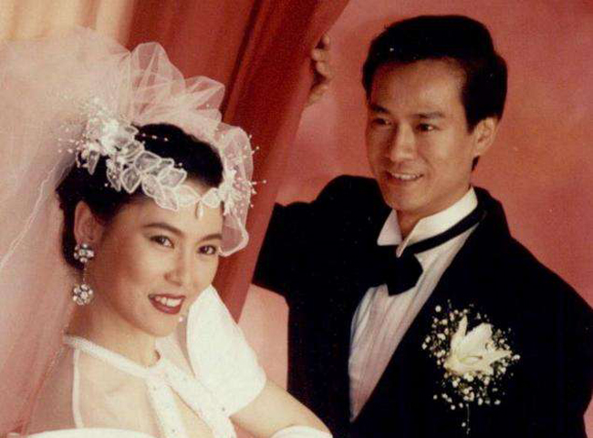 郑少秋的第一任第二任老婆是谁 荧屏侠士三段婚姻生活被扒