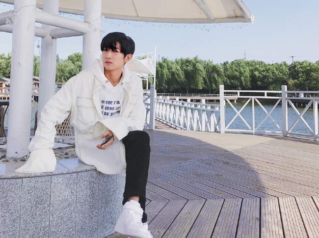 以团之名王子铭个人资料介绍 一个是性格直率会唱情歌的小哥哥