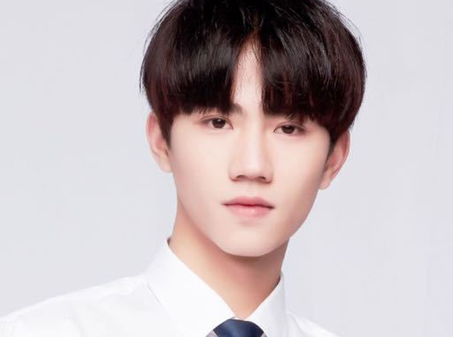 觉醒东方李铭杨女朋友是谁以团之名李铭杨个人资料介绍