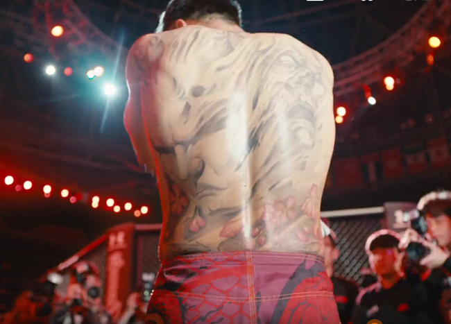 薛皓文后背纹身图片曝光 他后背纹身是真的吗真相揭秘
