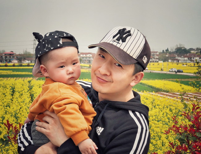 苗驰的老婆张漪涵真的吗 详细个人资料介绍及儿子照片曝光