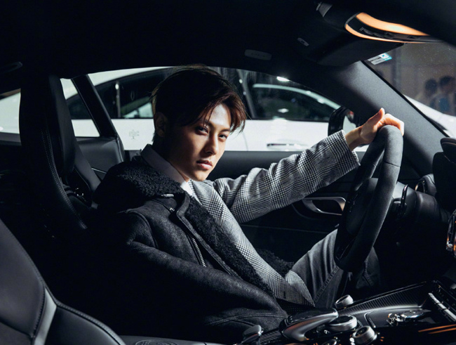 王子邱胜翊的老婆个人资料 邱胜翊与女朋友邓丽欣感情稳定