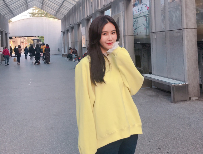 女演员黄心娣个人资料及照片小女花不弃中一饰两角受关注