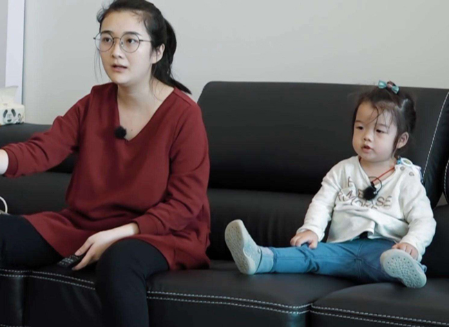 王栎鑫带娃综艺叫什么名字 节目上一家人亲密无间惹人羡慕