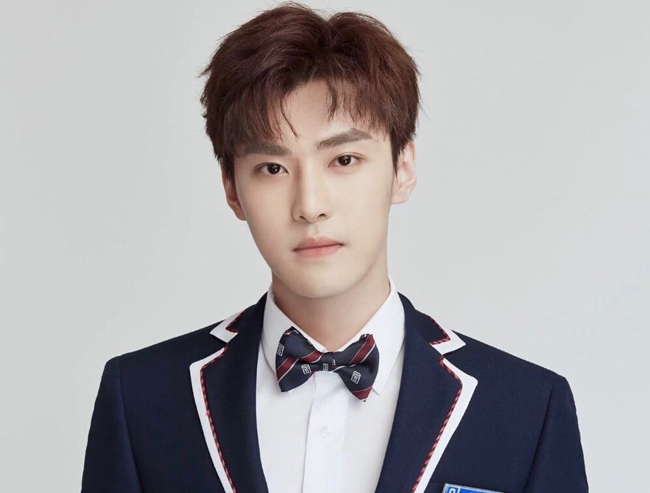 嘉羿在什么大学 嘉羿原名叫什么黑料有哪些被扒