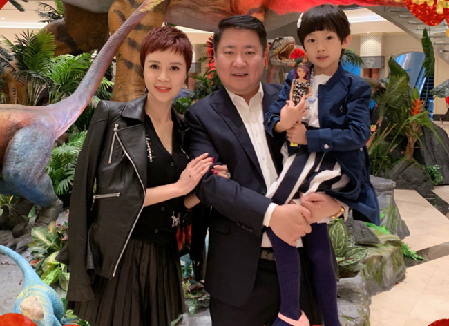 金巧巧是如何拿下于东的 两情相悦的两人如今生活让人羡慕