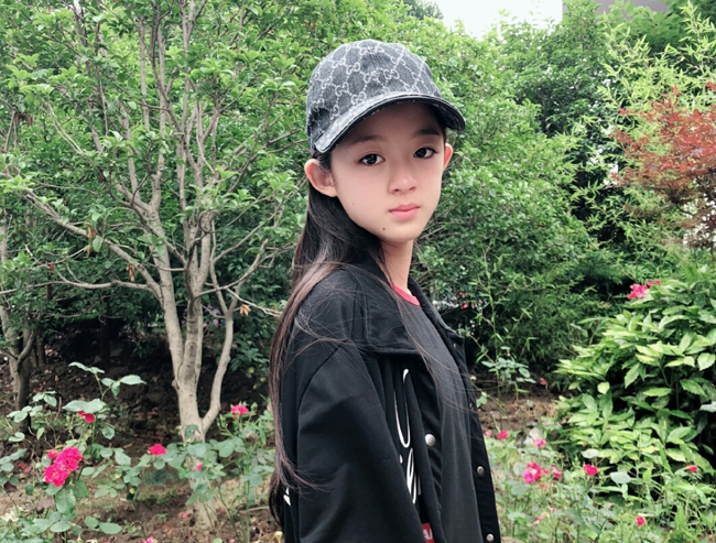 黄杨钿甜是谁的儿女父母是谁 童星小演员黄杨钿甜怎么出道的被扒
