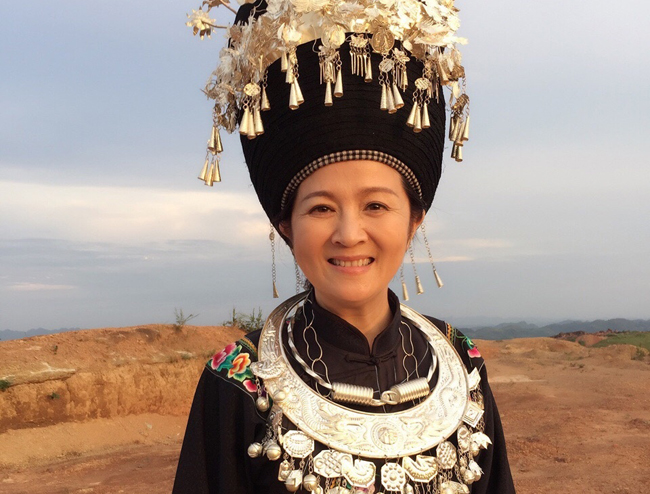 朱亚英年龄多大是几年出生 出生年月引关注老公是谁遭起底