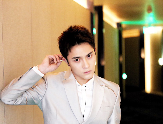 聂子皓父母干什么的聂子皓以前家穷吗家庭背景曝光