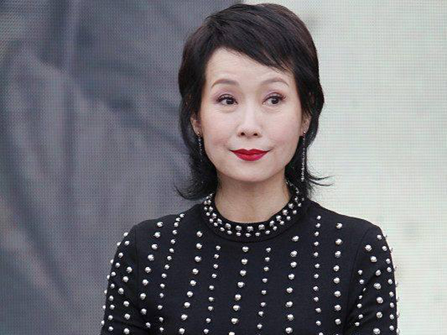 叶童为什么不红 许仙扮演者叶童现状及年轻时代照片