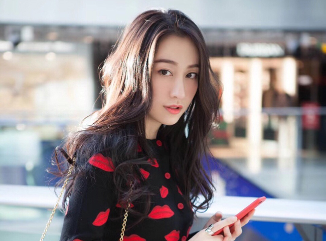 董维嘉个人资料年龄多大了 董维嘉哪年出生的个人资料简介简历