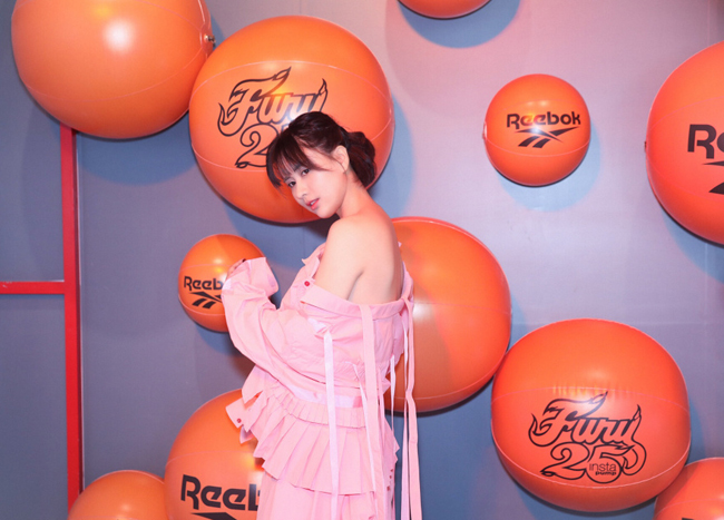 梁缘胸围罩杯有多大 微博最新身材照片曝光惊艳众人