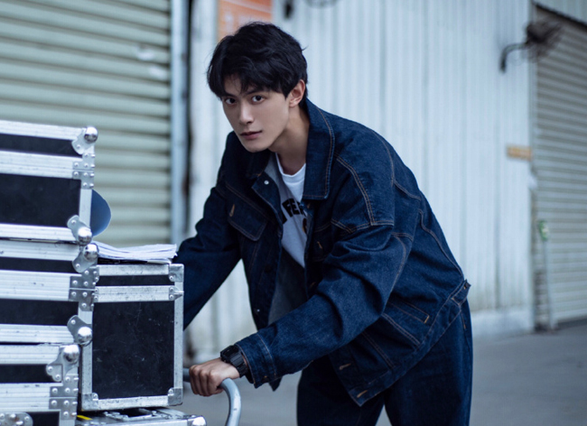 演员邓尚哪里人年龄多大 起底邓尚个人资料简介及经纪公司