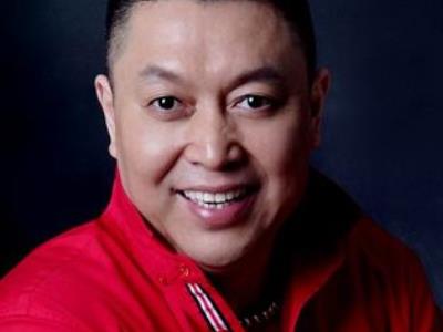 王为念之所以可以成为情感专家，竟然是他妻子暗中相助？