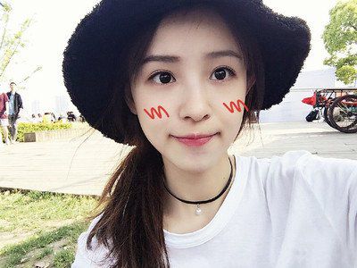 牛蛙君和周二珂睡过是真的吗？两人之间的关系是怎么样的呢？