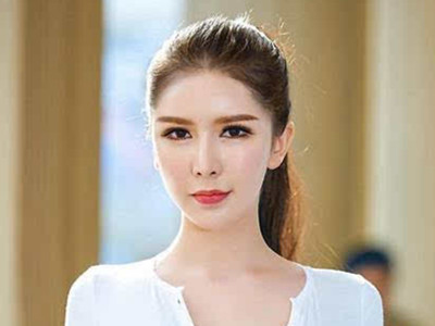 李丽莎顾欣怡私房照曝光，两大女神尺度非常之大！