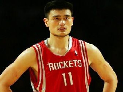 姚明在地铁经历了什么惹得网友称太难为他了