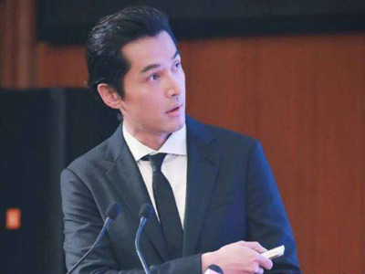 网友调侃胡歌是真的困了，他和别的男明星不一样的地方来看看！
