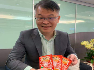 叶蛋五粮液梗是出自那里？是节目效果还是刻为之？
