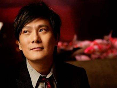 情歌天王张信哲感情状态怎么样？他一直不结婚到底是因为什么？