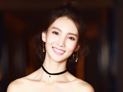 金晨回应分手传闻， 表情包配图搞懵网友！