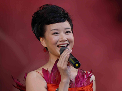 周杰伦宋祖英是什么关系？ 竟为她写歌二人有秘密！