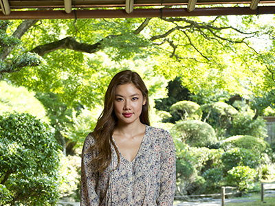 性感女神乐基儿居然整容，整容部分居然是胸部！