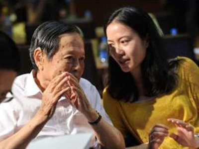 杨振宁孙女嫁自己岳父，翁云光是翁帆父亲！