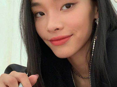 刘柏辛资料起底，竟和李佳琦是堂兄妹！