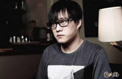 林夕梁伟文是同一个人？为何明星都喜欢唱他写的歌？