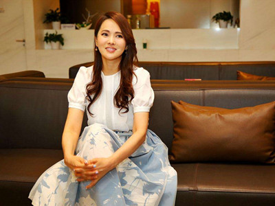 伊能静儿子女装照, 伊能静让哈利清空照片？