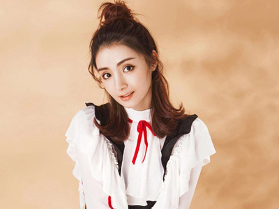 姜潮赞成二胎随麦迪娜姓, 姜妈妈反对最后同意了吗？