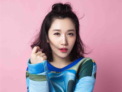 胡杨林歌火人不红， 被吐槽原唱歌曲别人唱更好听！