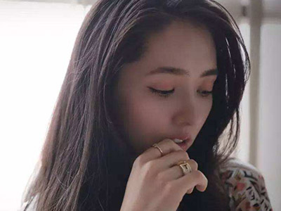 郭碧婷因什么而走红, 现在与向佐恩爱幸福为何网友却称她人设崩了