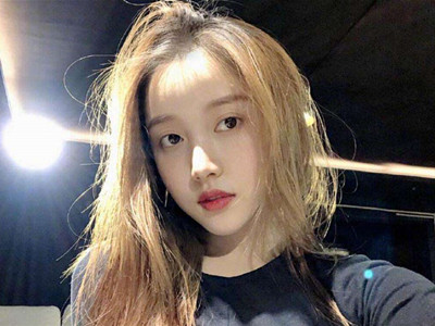 姜贞羽为何退赛，身体突发不适让人心疼