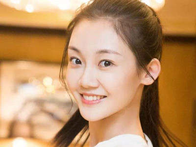 演员苗苗个人资料简介, 出道多年终于红了和郑凯521卡点官宣婚讯