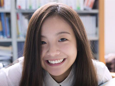李庚希出道就当女主，资源那么好背后金主是谁？