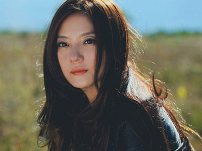 赵薇方辟谣离婚 离婚消息层出不穷起底赵薇黄有龙感情史