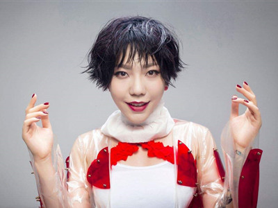 吴莫愁吓哭小朋友，原因曝光吴莫愁躺着也中枪