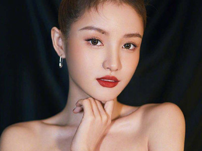 林小宅回应恋情, 与梁继远恋情见光死却被扒2人无缝接轨