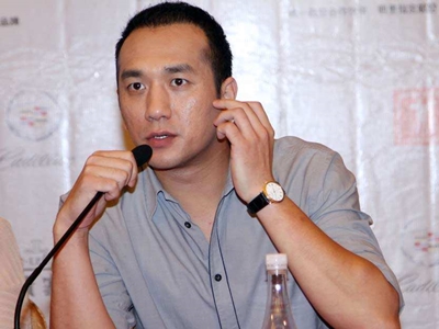 黄觉微博要求更改认证身份, 网友知道真相后爆笑